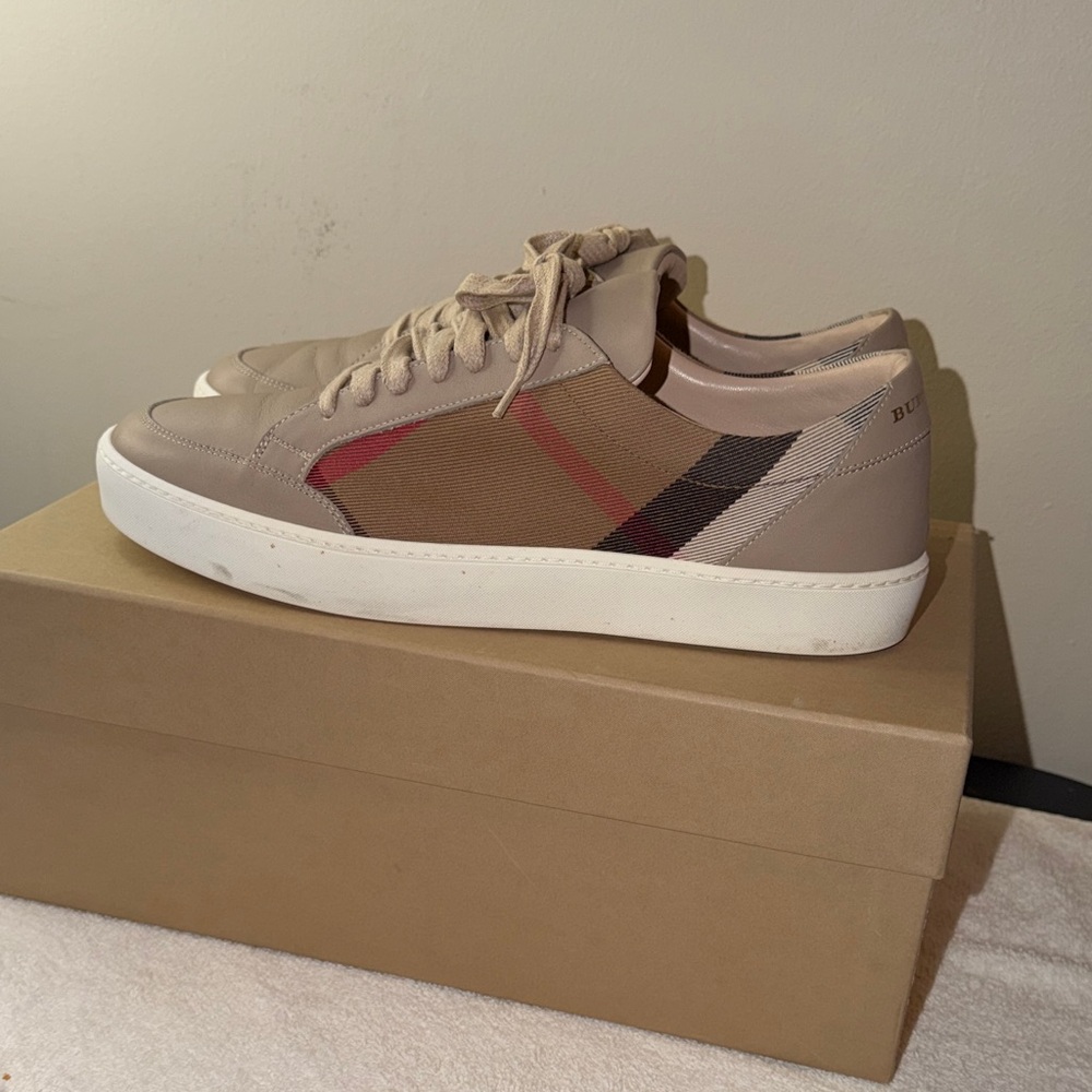 Burberry Beige and White Sneakers - Picture 2 of 12